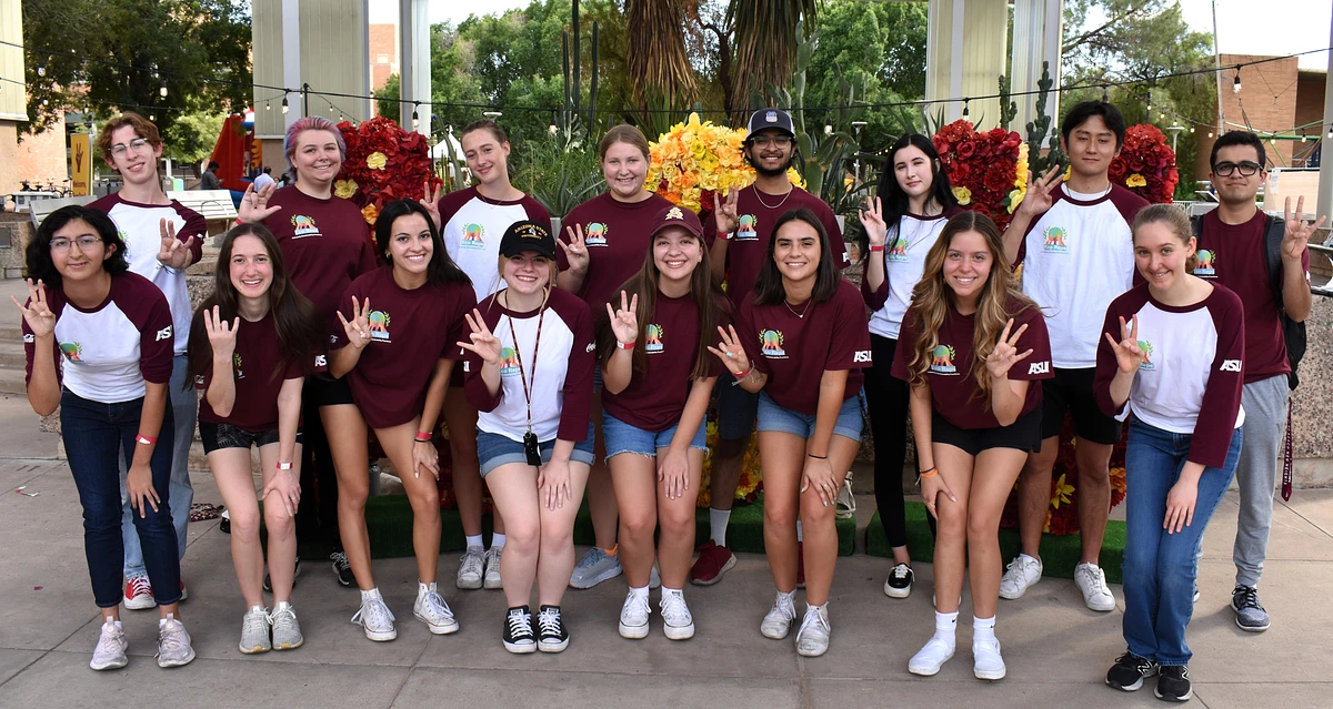 Group of Eco Rep student workers volunteering at ASU's Family Weekend